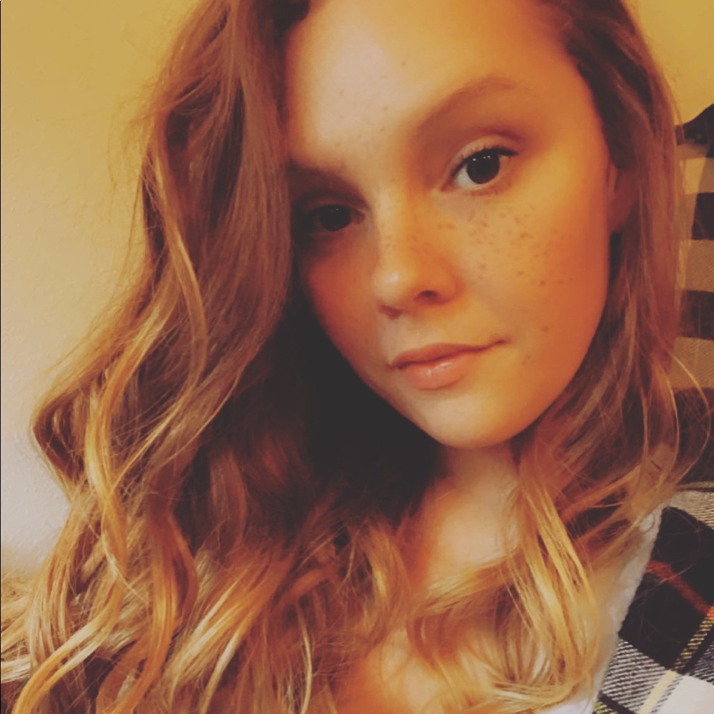 Meet your Posher, Savannah